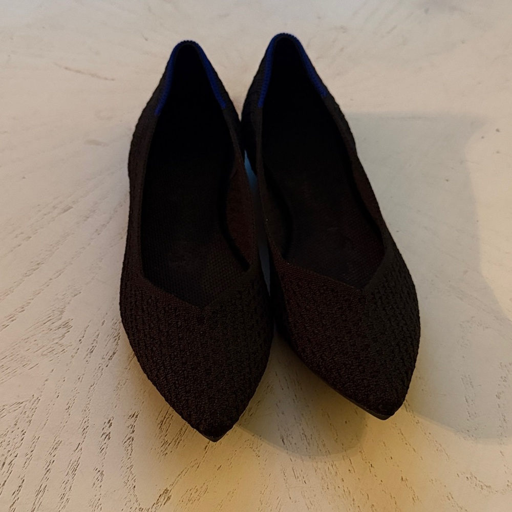 Rothy’s “The Point” Black Women's Ballet Flats honeycomb size 6 NWOT $119 - Picture 2 of 7